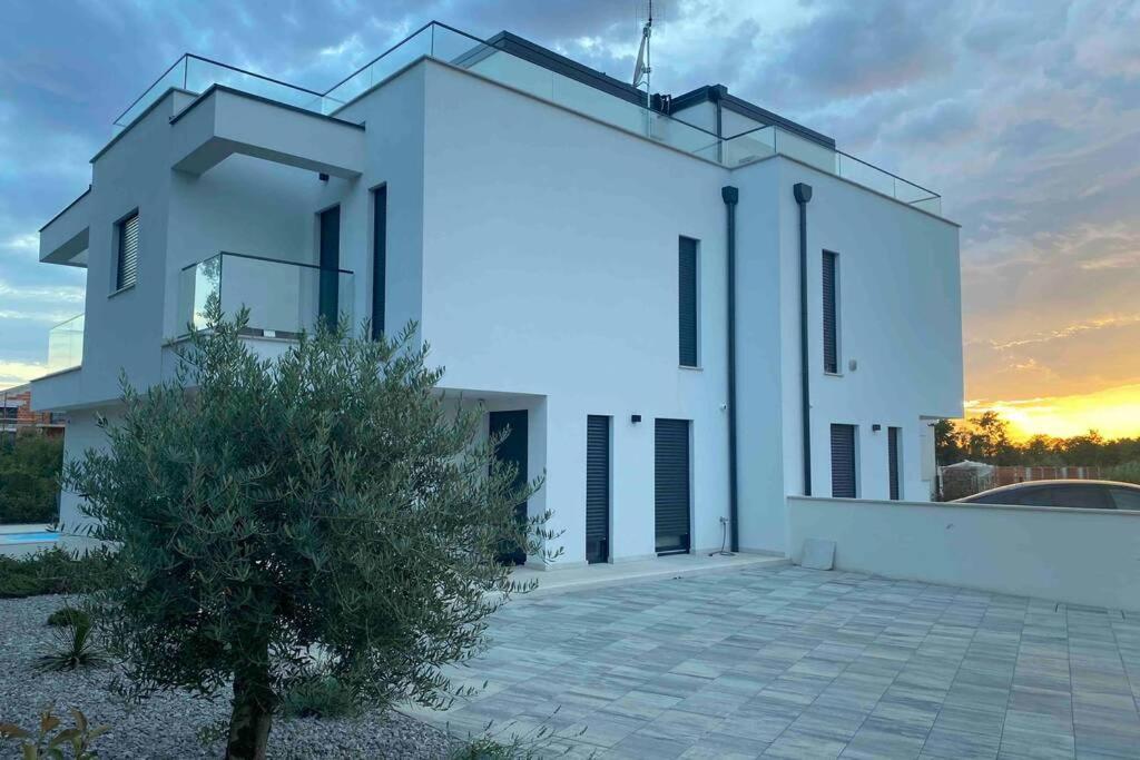 Villa Lujo Porec Funtana Kültér fotó
